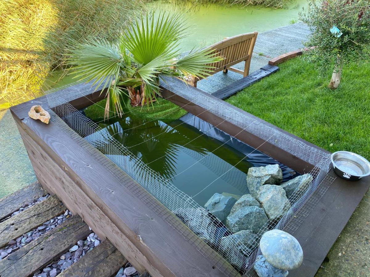 Waterside Guesthouse 딤처치 외부 사진