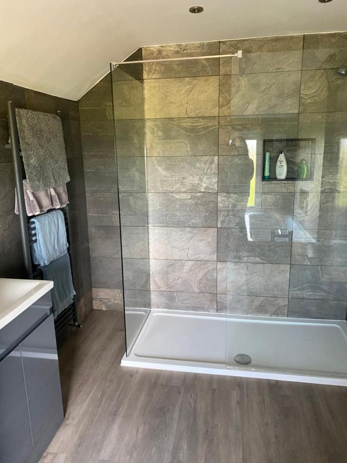 Waterside Guesthouse 딤처치 외부 사진